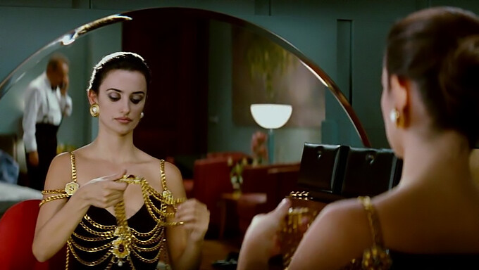 ฉากจูบ หน้าอกใหญ่ของ Penelope Cruz